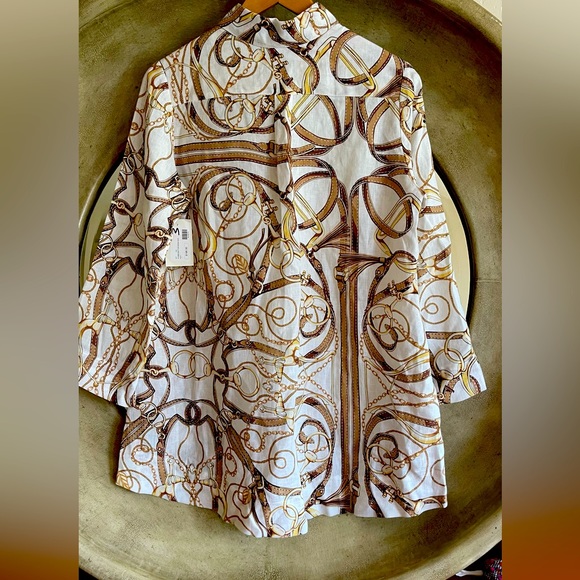 Linen blouse - Picture 2 of 10